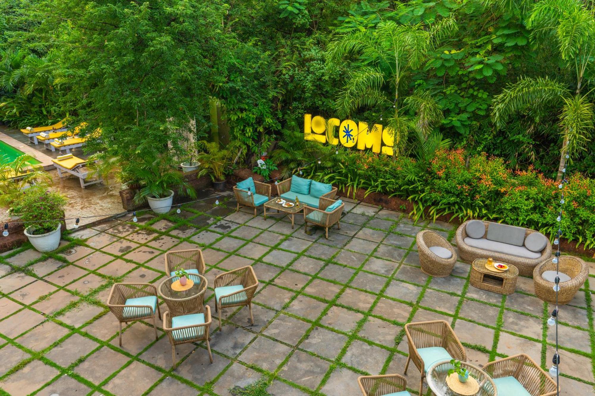 Locomo Boutique, Morjim - Stay Work Eat Exterior photo